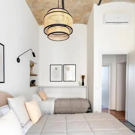 Comfortable Luxury Apartments Near The Colosseum - Rome Hotel Azzano Decimo