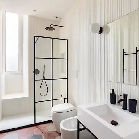 Comfortable Luxury Near The Colosseum - Rome Hotel Azzano Decimo