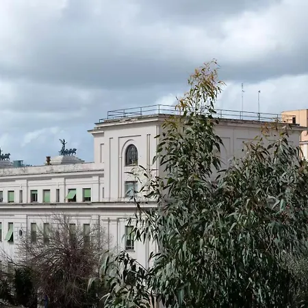 Comfortable Luxury Near The Colosseum - Rome 3* Azzano Decimo