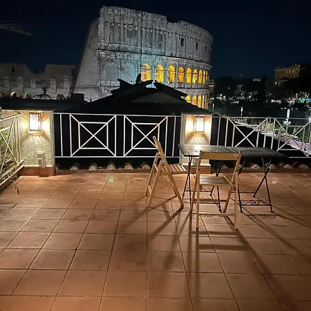 Comfortable Luxury Near The Colosseum - Rome