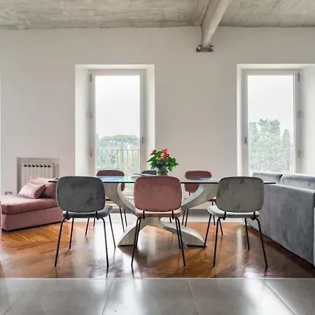 Hotel Comfortable Luxury Near The Colosseum - Rome