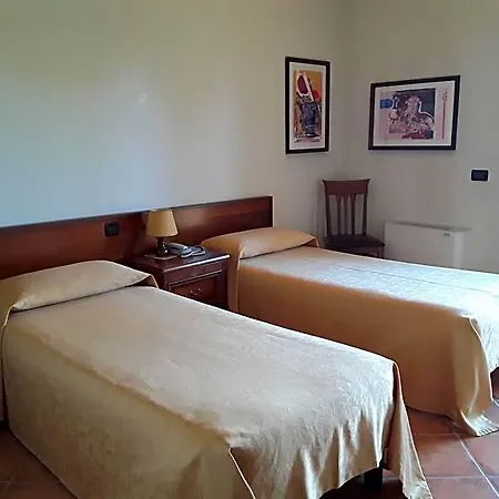 Comfortable Luxury Apartments Near The Colosseum - Rome 3*
