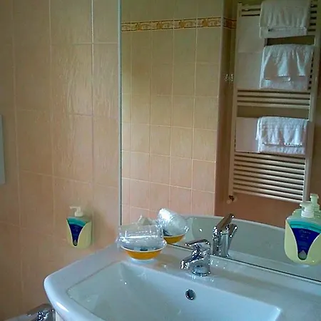 Comfortable Luxury Apartments Near The Colosseum - Rome Azzano Decimo