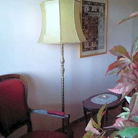 Comfortable Luxury Apartments Near The Colosseum - Rome