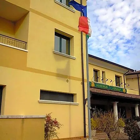 Comfortable Luxury Apartments Near The Colosseum - Rome Hotel 3*