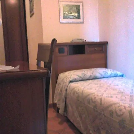 Comfortable Luxury Apartments Near The Colosseum - Rome