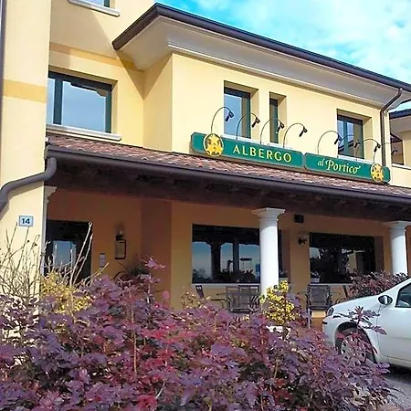 Hotel Comfortable Luxury Near The Colosseum - Rome 3*