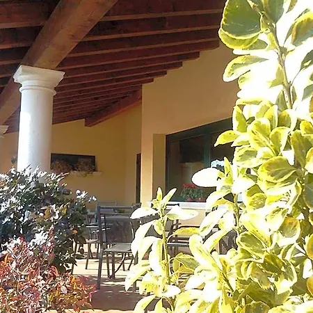 Comfortable Luxury Near The Colosseum - Rome Hotel Azzano Decimo