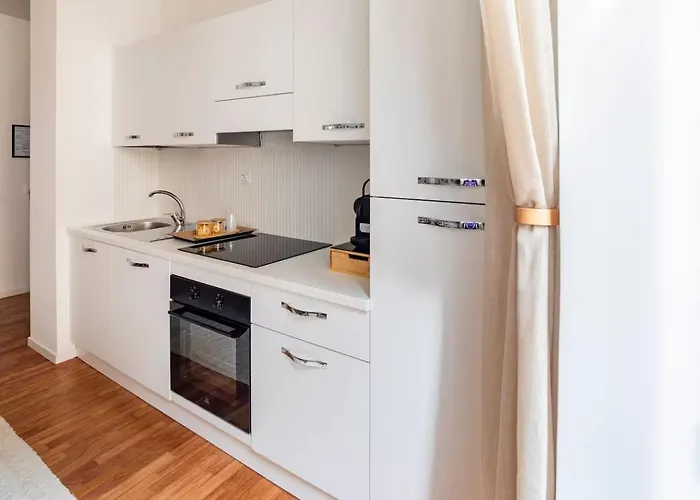 Comfortable Luxury Near The Colosseum - Rome 3* Azzano Decimo