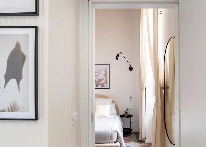 Comfortable Luxury Near The Colosseum - Rome