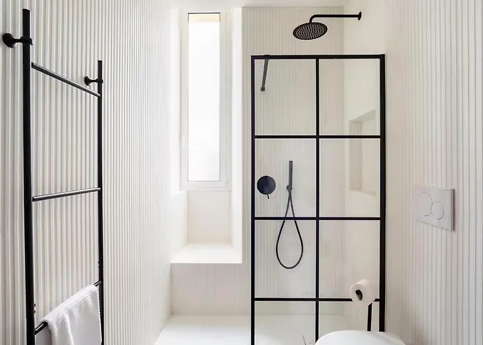 Comfortable Luxury Near The Colosseum - Rome Szálloda