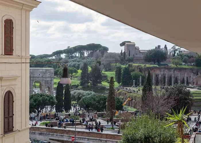 Szálloda Comfortable Luxury Near The Colosseum - Rome