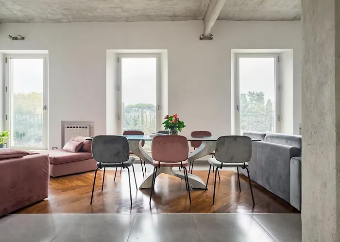 Szálloda Comfortable Luxury Near The Colosseum - Rome