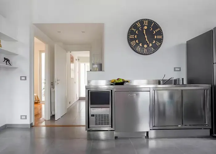 Szálloda Comfortable Luxury Near The Colosseum - Rome