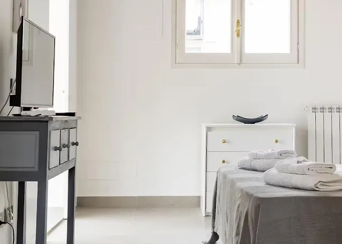 Comfortable Luxury Near The Colosseum - Rome Szálloda