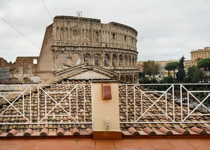 Szálloda Comfortable Luxury Near The Colosseum - Rome 3*